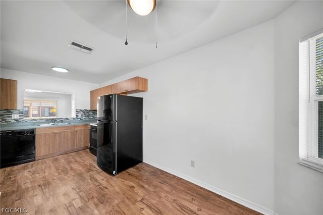 1044 SE 11th ST, Cape Coral, FL 33990