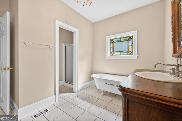 301 Oak Ridge Drive, Maysville, GA 30558