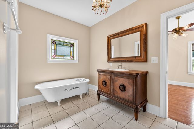301 Oak Ridge Drive, Maysville, GA 30558