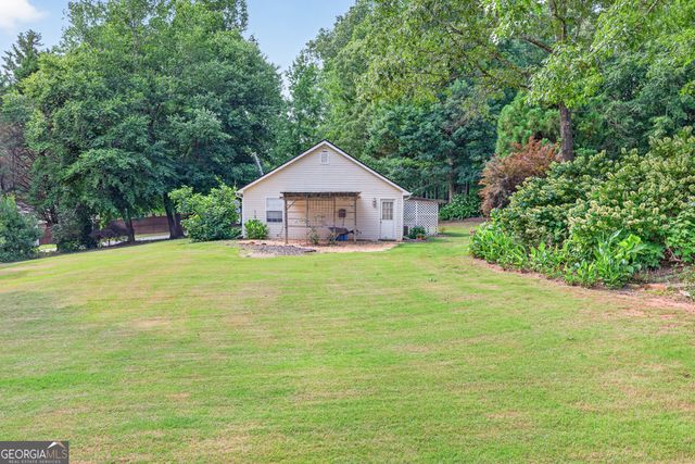 301 Oak Ridge Drive, Maysville, GA 30558