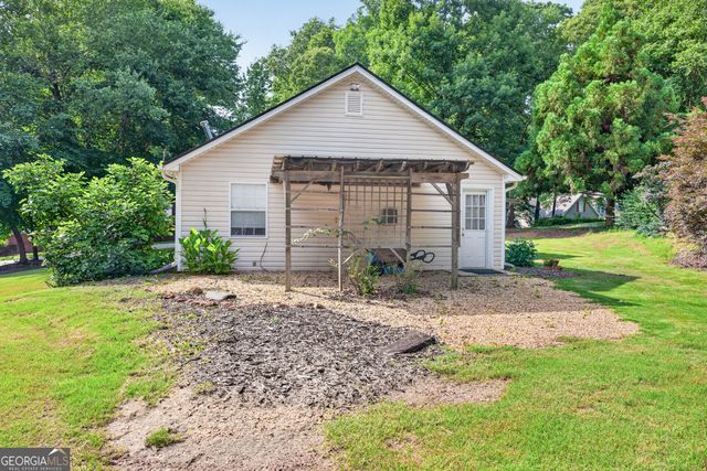 301 Oak Ridge Drive, Maysville, GA 30558