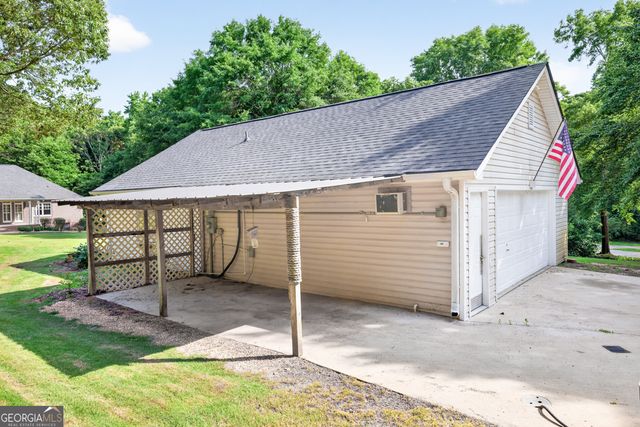 301 Oak Ridge Drive, Maysville, GA 30558