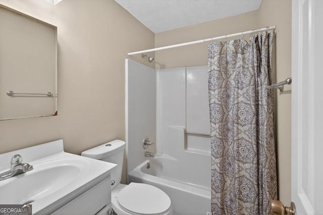 301 Oak Ridge Drive, Maysville, GA 30558