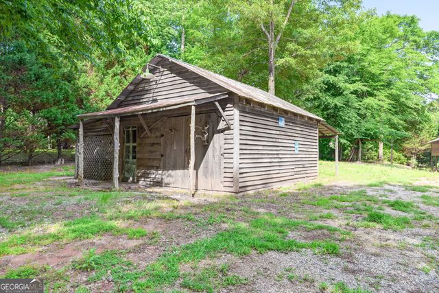 301 Oak Ridge Drive, Maysville, GA 30558