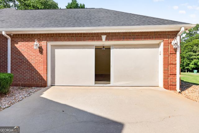301 Oak Ridge Drive, Maysville, GA 30558