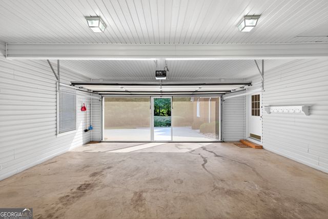 301 Oak Ridge Drive, Maysville, GA 30558
