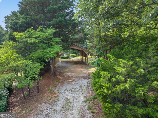 301 Oak Ridge Drive, Maysville, GA 30558