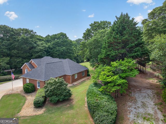 301 Oak Ridge Drive, Maysville, GA 30558