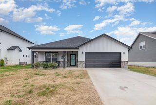 278 Crusaw Dr, Clarksville, TN 37043