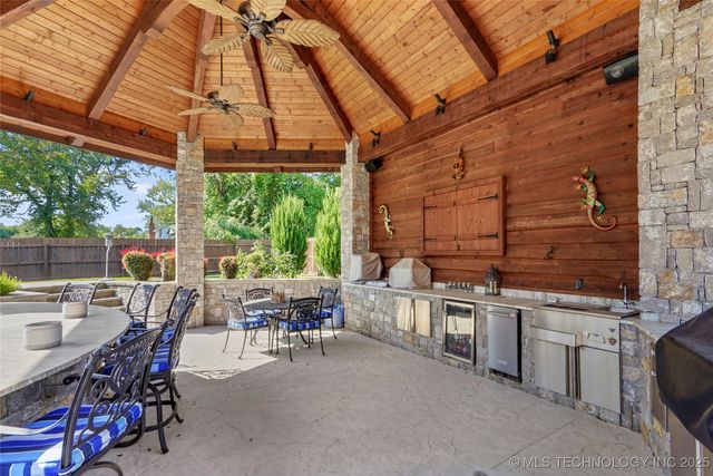 212 Ashton Drive, Broken Arrow, OK 74014