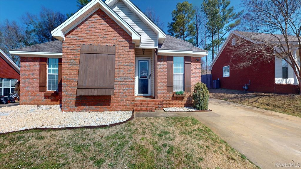 509 Breckinridge Lane, Prattville, AL 36066