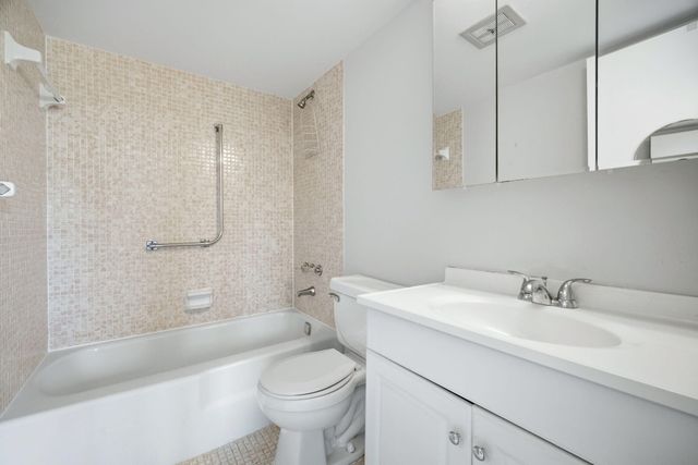 4500 N Federal Highway 125c, Lighthouse Point, FL 33064