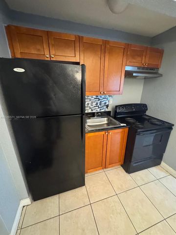 4251 NW 5th Street 106, Plantation, FL 33317