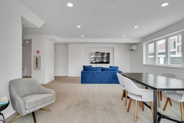 50 Hichborn St 308, Boston, MA 02135