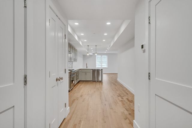 50 Hichborn St 308, Boston, MA 02135