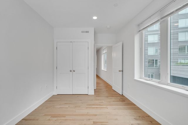 50 Hichborn St 308, Boston, MA 02135