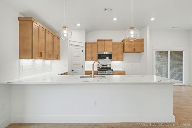 2073 E 130th Street S, Jenks, OK 74037