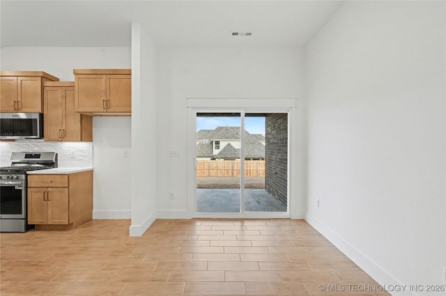 2073 E 130th Street S, Jenks, OK 74037