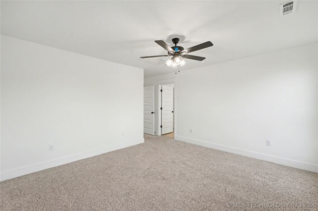 2073 E 130th Street S, Jenks, OK 74037