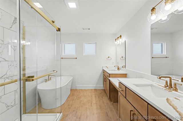 2073 E 130th Street S, Jenks, OK 74037