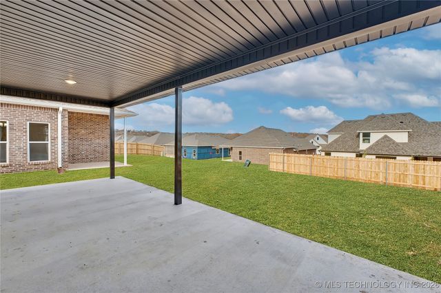 2073 E 130th Street S, Jenks, OK 74037