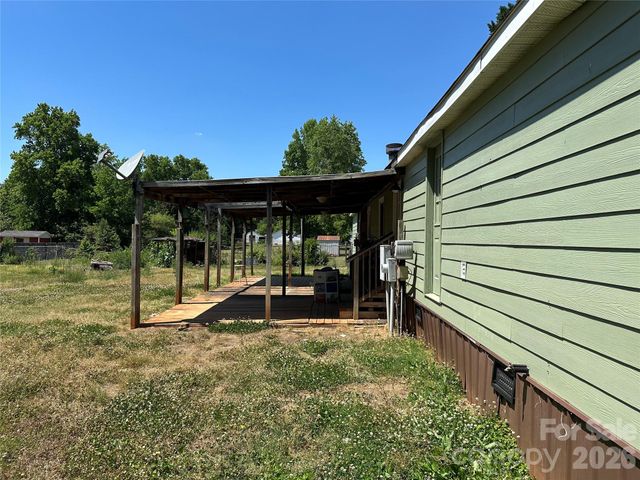4191 Deerfield Drive, Maiden, NC 28650