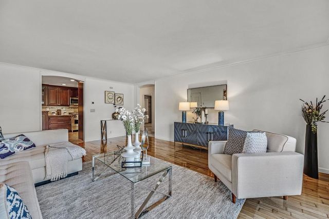 1120 Hollywood Ave 1, Oakland, CA 94602