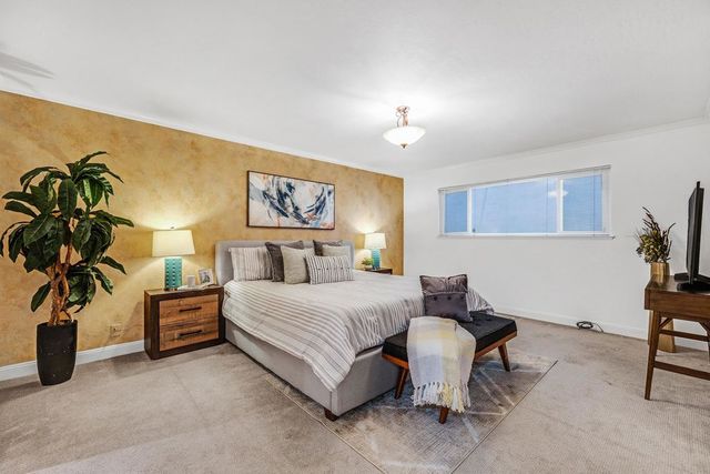 1120 Hollywood Ave 1, Oakland, CA 94602