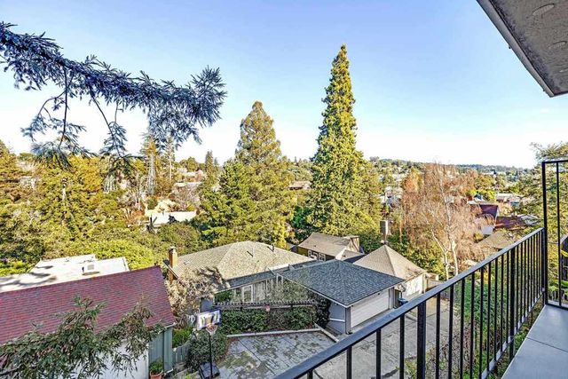 1120 Hollywood Ave 1, Oakland, CA 94602