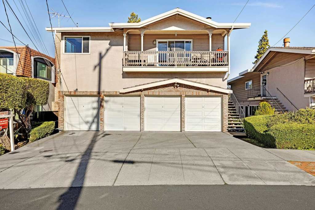 1120 Hollywood Ave 1, Oakland, CA 94602