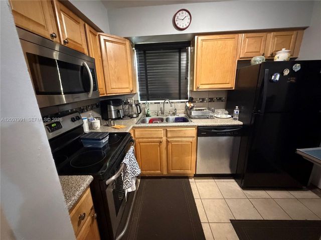 1160 NW 77th Way 1160, Pembroke Pines, FL 33024