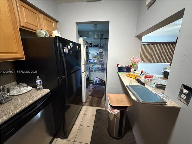 1160 NW 77th Way 1160, Pembroke Pines, FL 33024