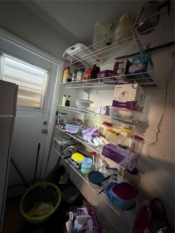 1160 NW 77th Way 1160, Pembroke Pines, FL 33024