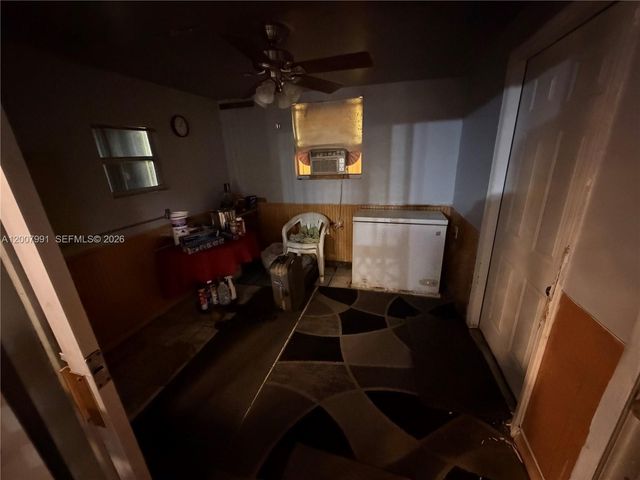 1160 NW 77th Way 1160, Pembroke Pines, FL 33024