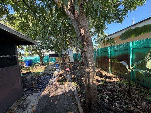 1160 NW 77th Way 1160, Pembroke Pines, FL 33024