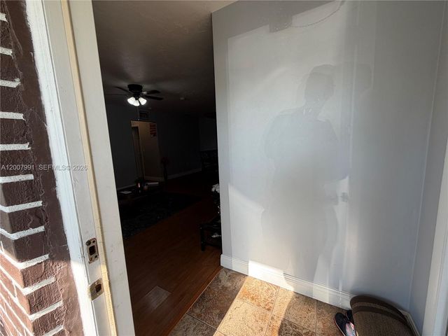 1160 NW 77th Way 1160, Pembroke Pines, FL 33024