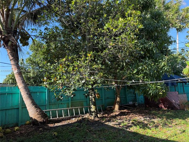 1160 NW 77th Way 1160, Pembroke Pines, FL 33024