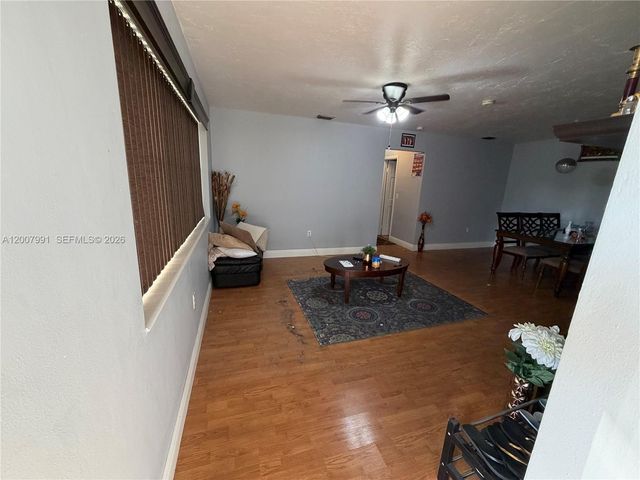 1160 NW 77th Way 1160, Pembroke Pines, FL 33024