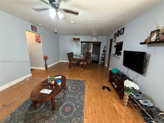 1160 NW 77th Way 1160, Pembroke Pines, FL 33024