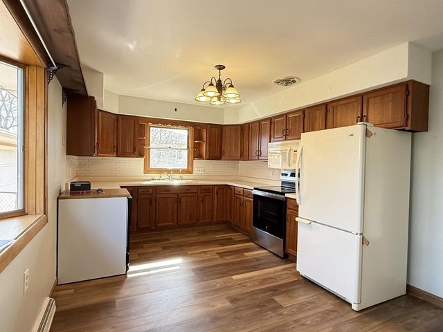 136 NORTH STREET, North Fond Du Lac, WI 54937
