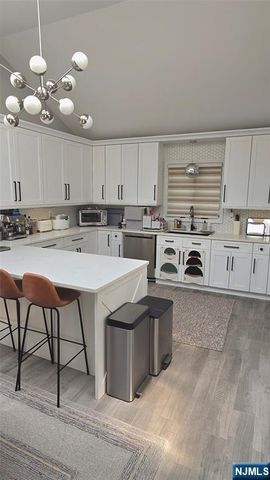 10 Willis Drive, Closter, NJ 07624