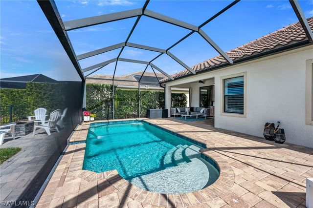 3634 Canopy CIR, Naples, FL 34120