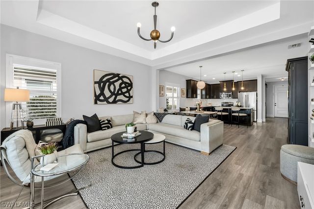 3634 Canopy CIR, Naples, FL 34120