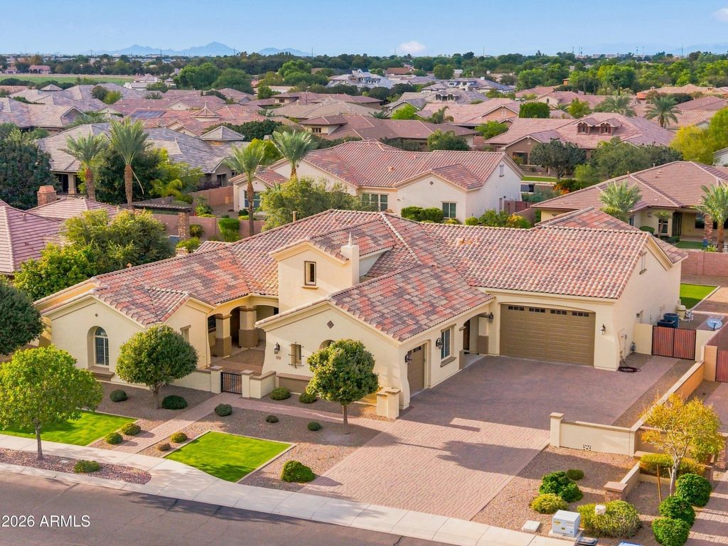 2138 E MEAD Drive, Gilbert, AZ 85298 — exterior