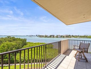 4 BELLEVIEW BOULEVARD 203, Belleair, FL 33756