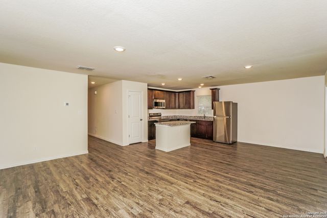 219 Garcia, Seguin, TX 78155
