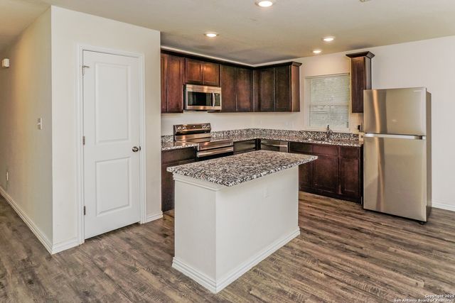 219 Garcia, Seguin, TX 78155