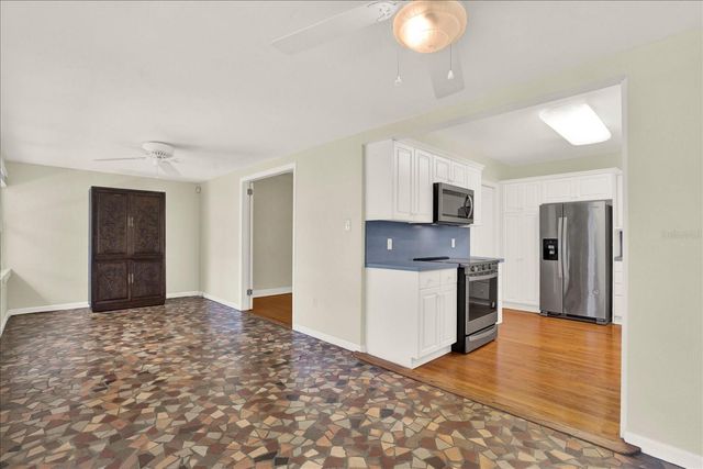 156 21ST AVENUE NE, St Petersburg, FL 33704