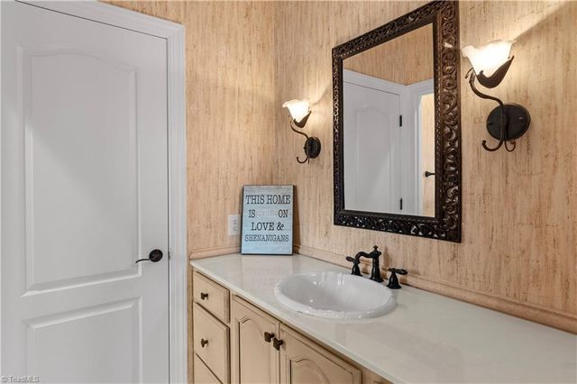 157 Cedar Lane, Bermuda Run, NC 27006