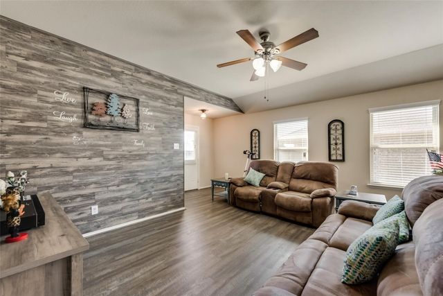 2806 Balleywood Drive, Seagoville, TX 75159